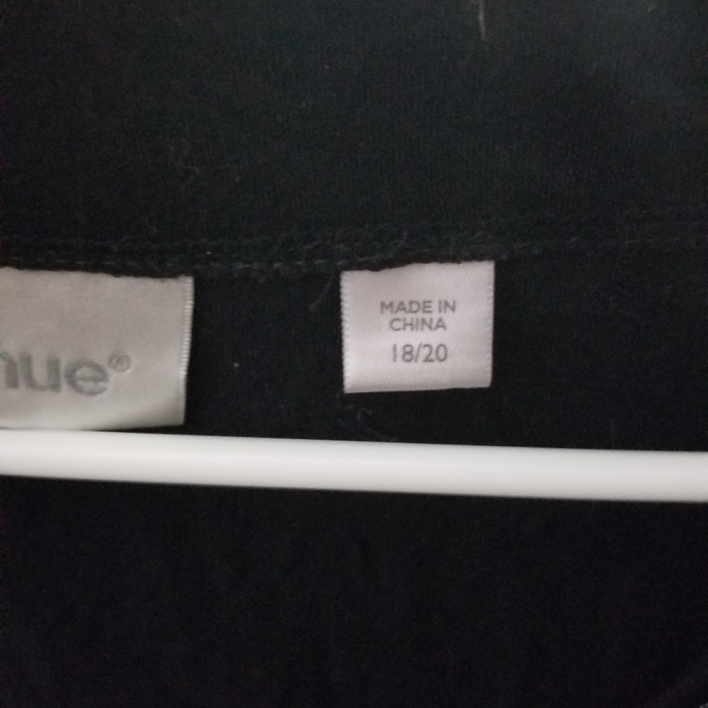 Top - Picture 2 of 2